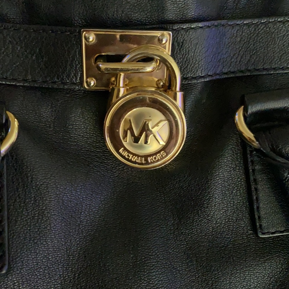 Michael Kors Purse - Picture 2 of 16